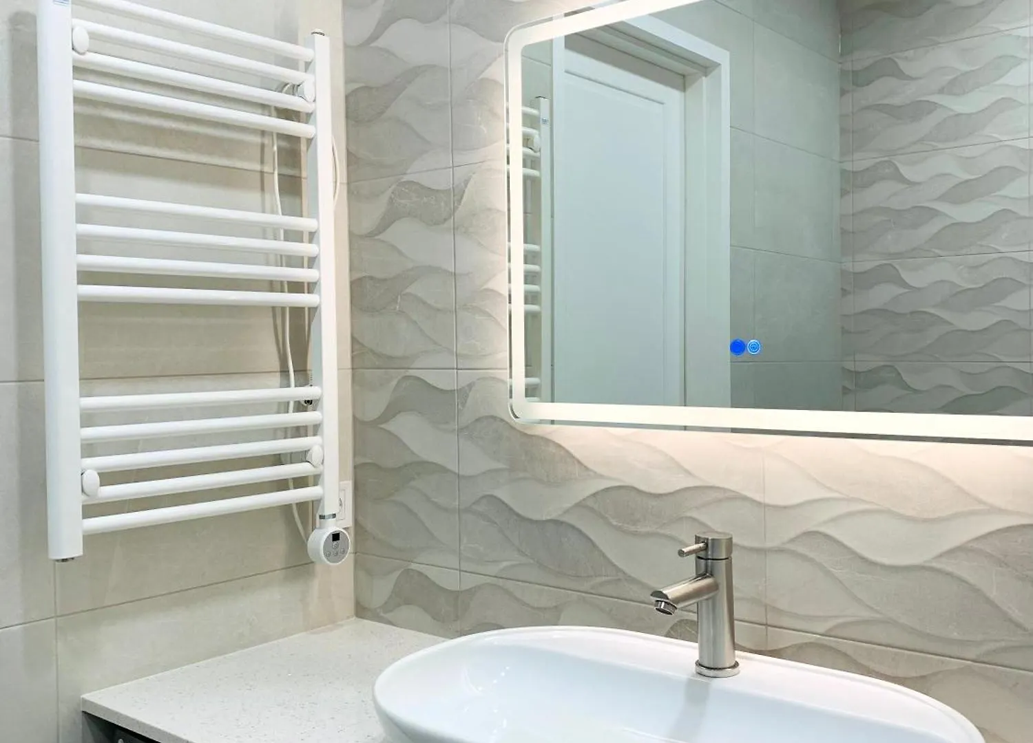 Luxuri Comfort Apartments Batumi 0*,  Georgia