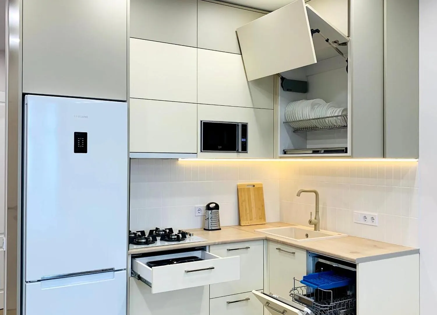 Luxuri Comfort Apartments Batumi 0*,